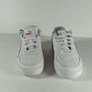 Lightly Used Puma White Sneakers with Pink Highlights Size 4.